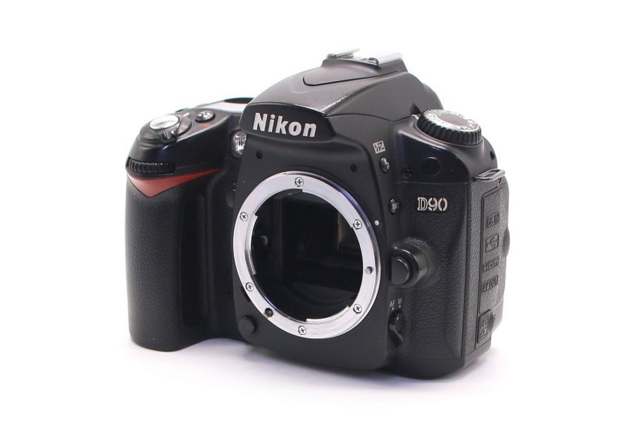 Nikon D90 body (пробег 96785 кадров)