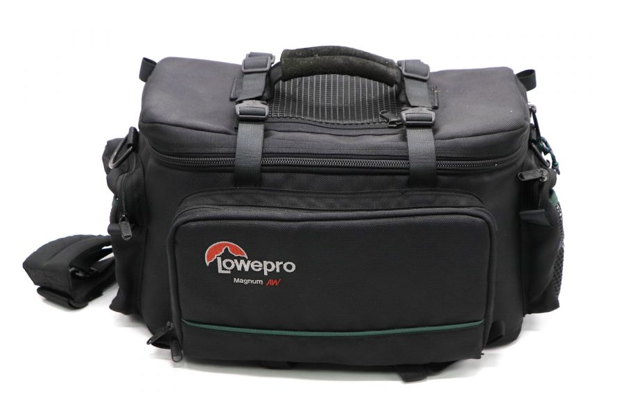 Сумка профессиональная LowePro Magnum AW