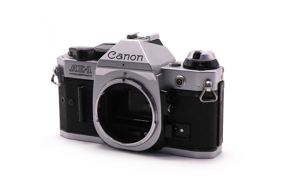 Зеркальный фотоаппарат Canon AE-1 Program body