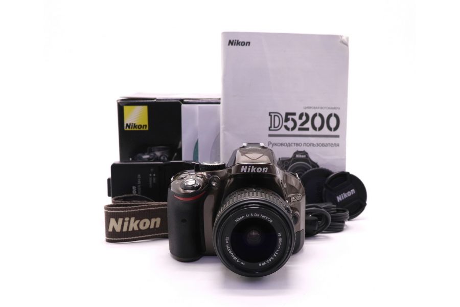 Фотокамера Nikon D5200 kit в упаковке (пробег 6740 кадров)