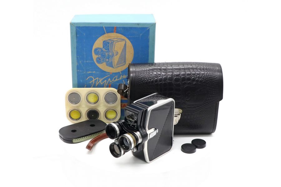 Любительская кинокамера Экран 3 в упаковке (1966)