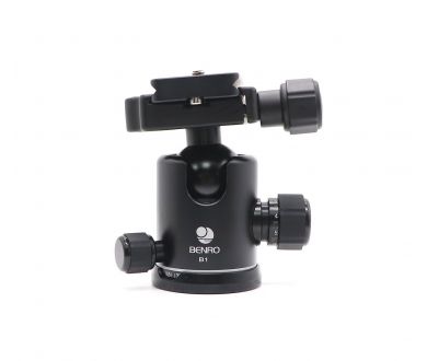 Штативная голова Benro B1