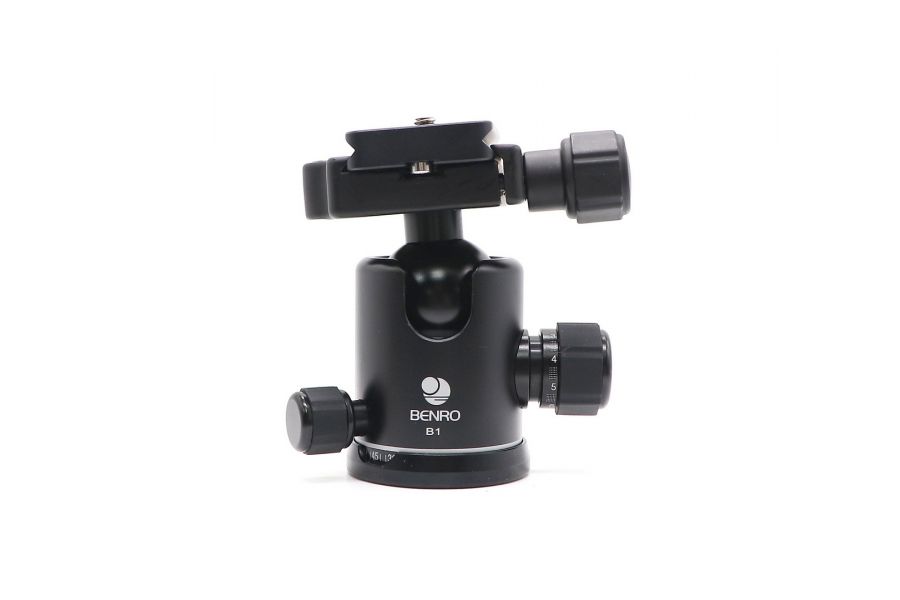Штативная голова Benro B1