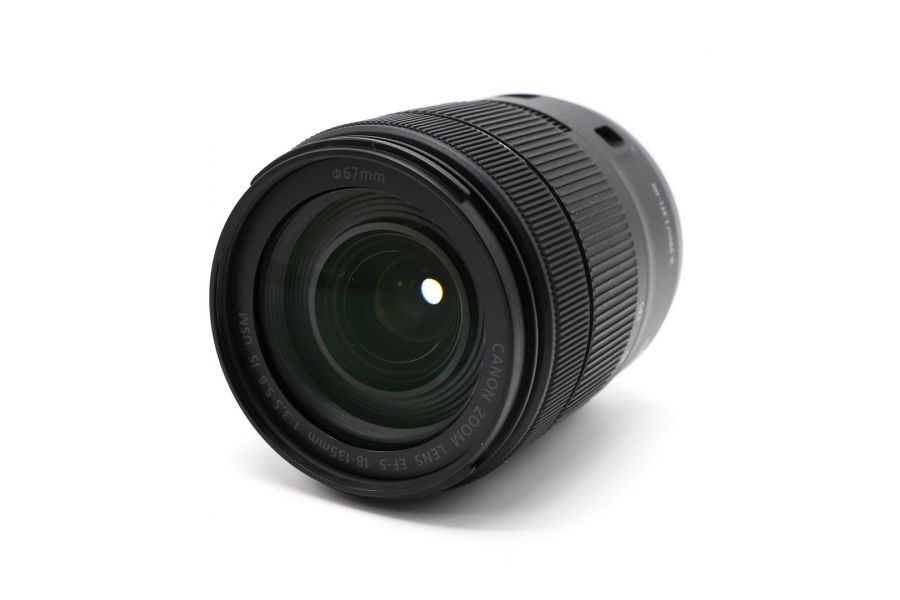 Объектив Canon EF-S 18-135mm 3.5-5.6 IS USM
