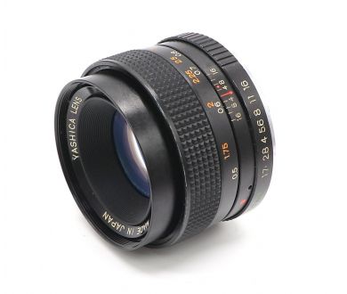 Мануальный объектив Yashica ML 50mm f/1.7