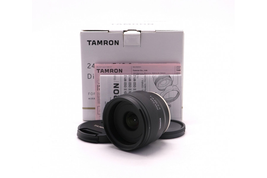 Объектив Tamron 24mm f/2.8 Di III OSD Sony E в упаковке