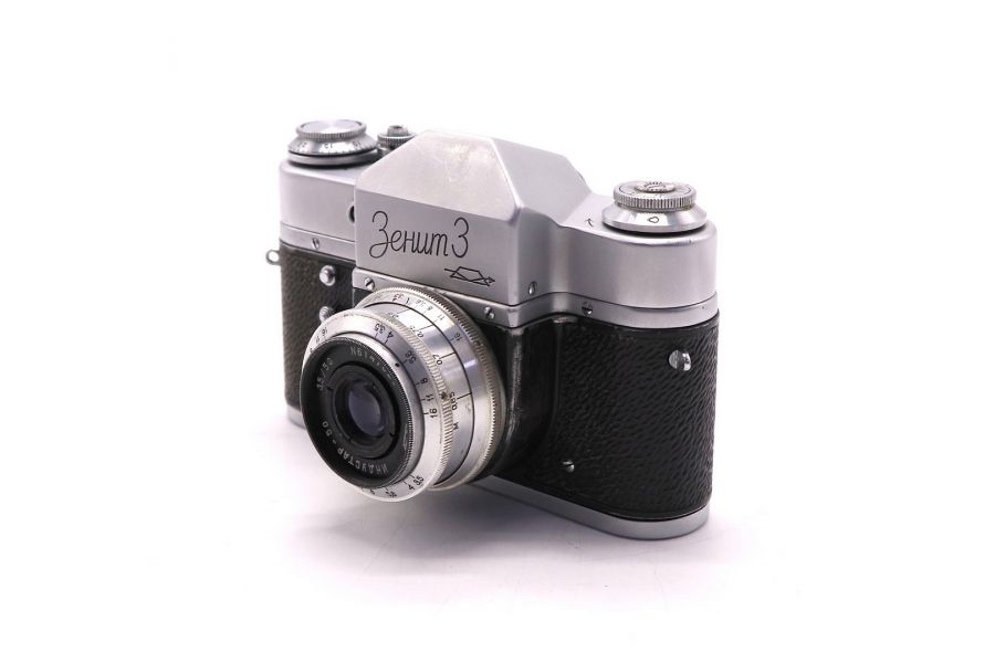 Фотокамера Зенит 3 + Индустар-50 (СССР, 1962)