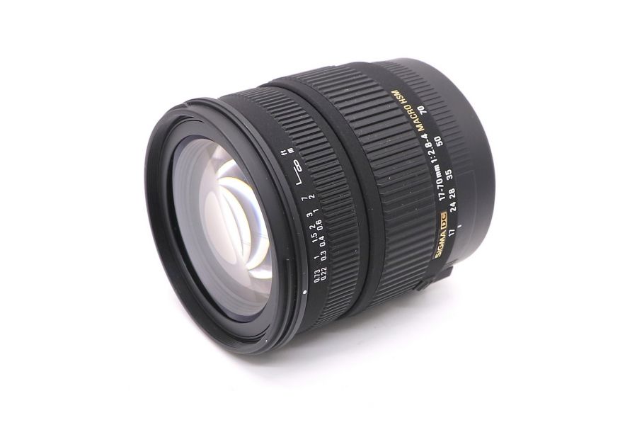 Sigma AF 17-70mm f/2.8-4 DC MACRO OS HSM Sigma SA