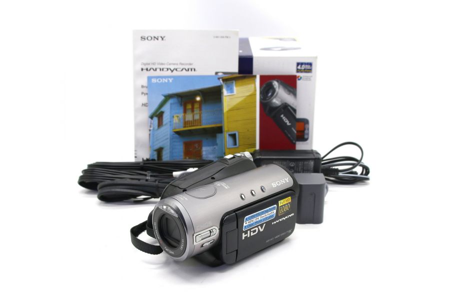 Видеокамера Sony HDR-HC3E Handycam в упаковке