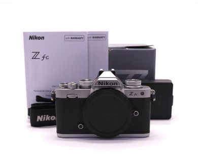 Камера Nikon Z FC body в упаковке (пробег 10500 кадров)
