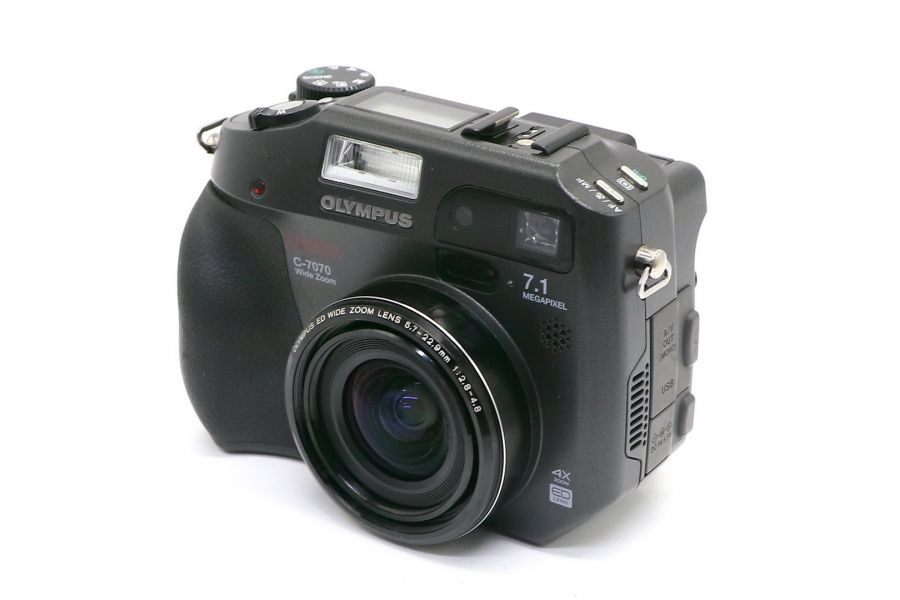 Фотокамера Olympus Camedia C-7070 Wide Zoom