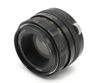 Советский штатный объектив Гелиос-44М 2/58