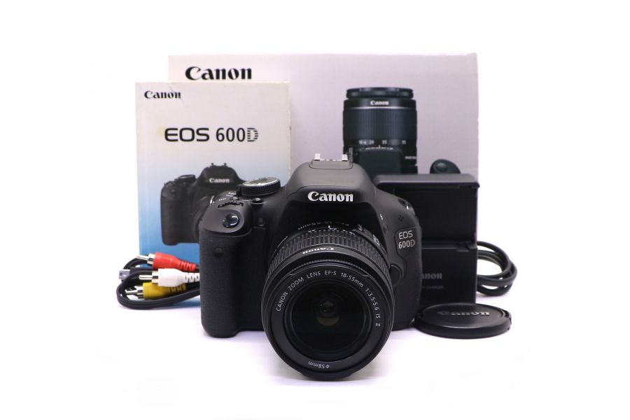 Canon EOS 600D kit в упакове (пробег 7470 кадров)