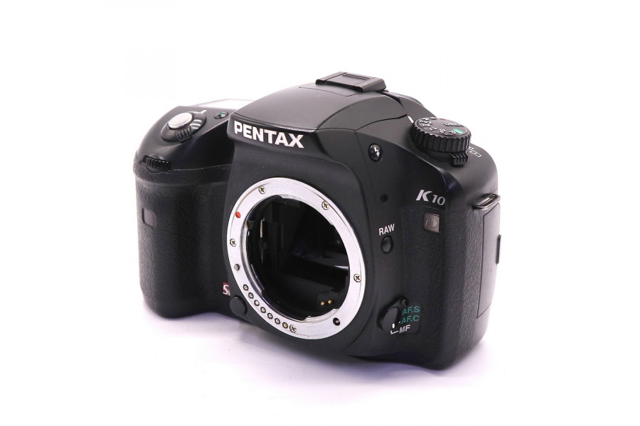 Камера Pentax K10D body (пробег 16740 кадров)