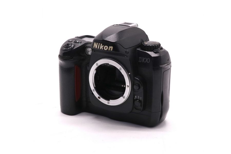 Зеркальный фотоаппарат Nikon D100 body (Japan)