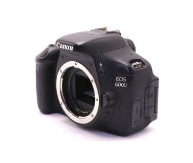 Canon EOS 600D body (пробег 23855 кадров)