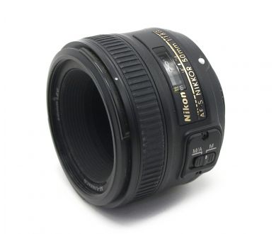 Стандартный лбъектив Nikon 50mm f/1.8G AF-S Nikkor