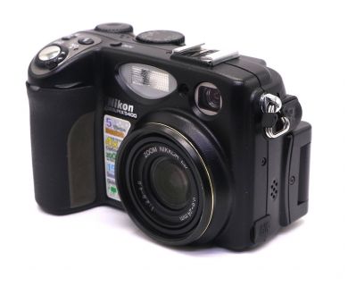 Компактный фотоаппарат Nikon Сoolpix E5400 (Korea)