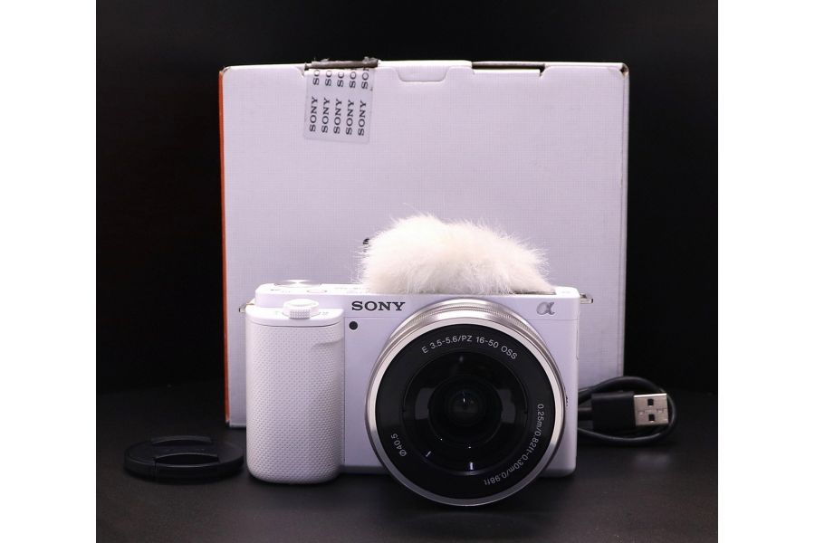 Sony ZV-E10 kit в упаковке (пробег 620 кадров)