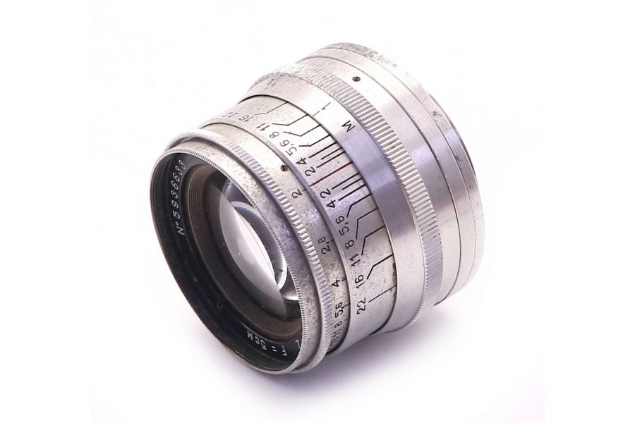 Советский светосильный объектив Юпитер-8 П 2/50