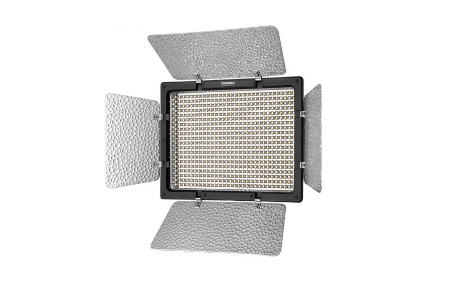 Осветитель светодиодный YongNuo YN600L 3200K-5600K