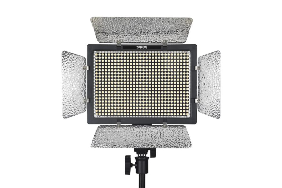 Осветитель светодиодный YongNuo YN600L II 3200-5500K