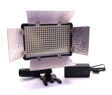 Осветитель светодиодный Godox LF308BI