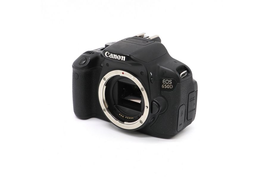 Камера Canon EOS 650D body (пробег 22000 кадров)