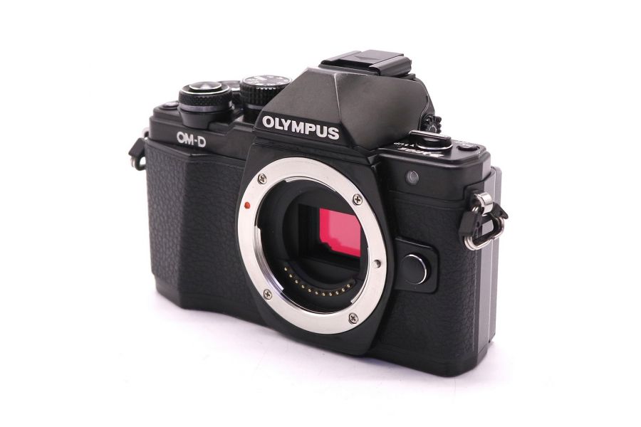 Olympus OM-D E-M10 Mark II body black (пробег 59150 кадров)