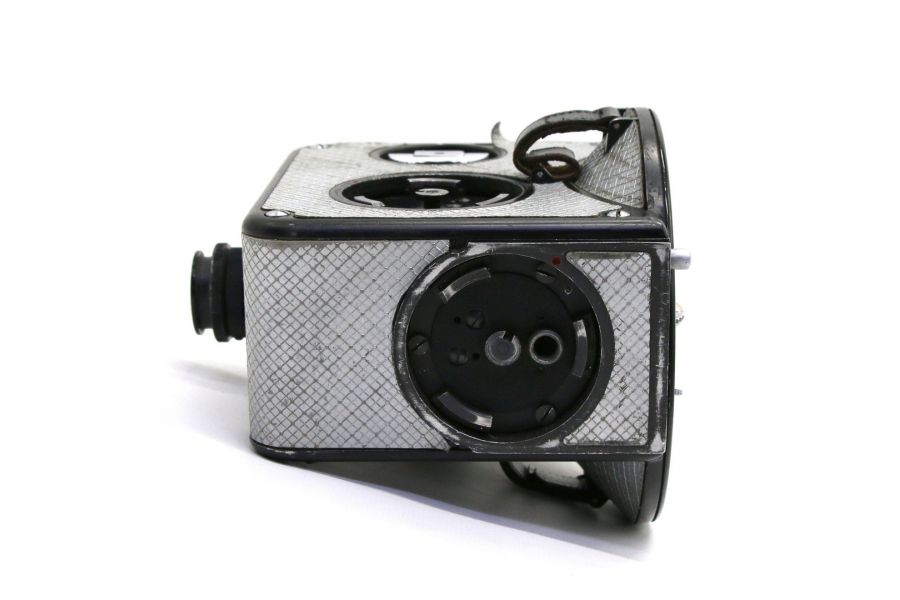 Универсальная кинокамера Pentaflex 16 (Германия)