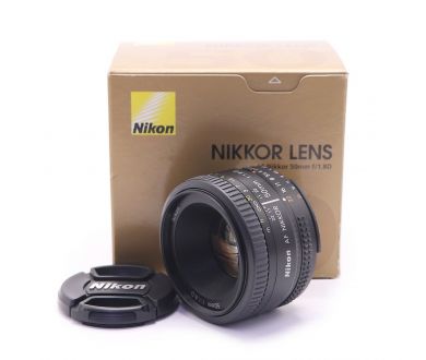 Новый Nikon 50mm f/1.8D AF Nikkor в упаковке