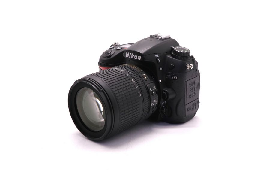 Камера Nikon D7000 kit (пробег 19265 кадров)