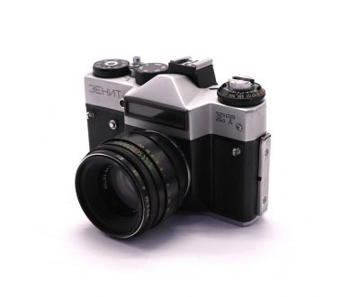 Фотокамера Зенит ЕТ silver + Гелиос 44-2 (СССР)
