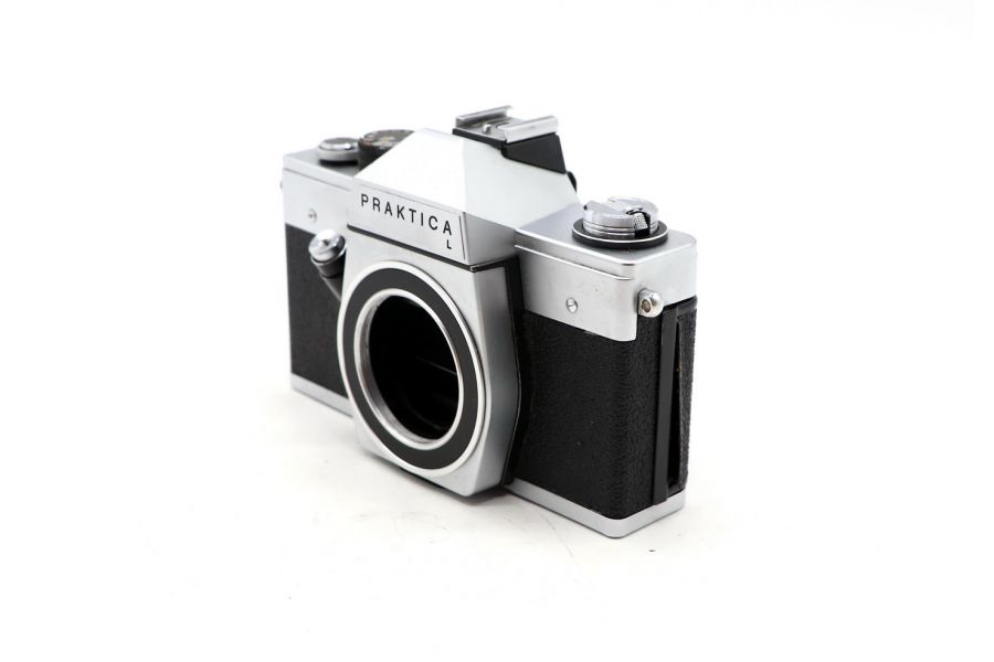 Зеркальная плёночная фотокамера Praktica L body