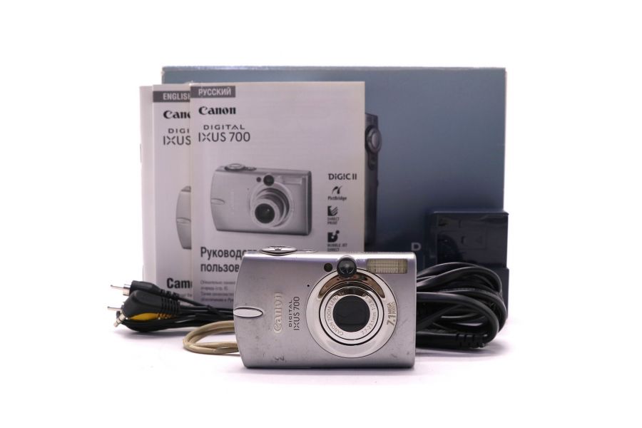 Фотокамера компактная Canon IXUS 700 в упаковке