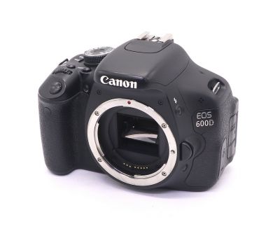 Canon EOS 600D body (пробег 11395 кадров)