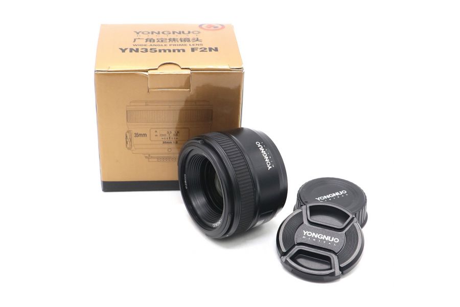 Объектив YongNuo AF 35mm f/2 Nikon F в упаковке