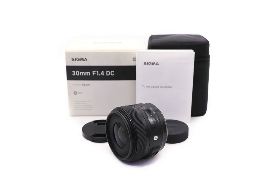 Объектив Sigma AF 30mm f/1.4 DC Art Nikon F в упаковке