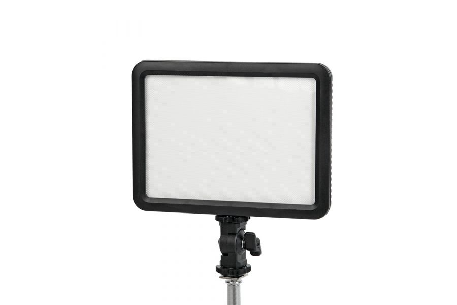 Осветитель Godox LEDP120C мощный свет для съемки