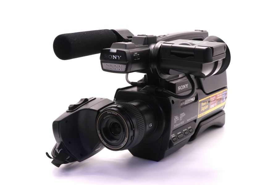 Профессиональная видеокамера Sony HXR-MC2500