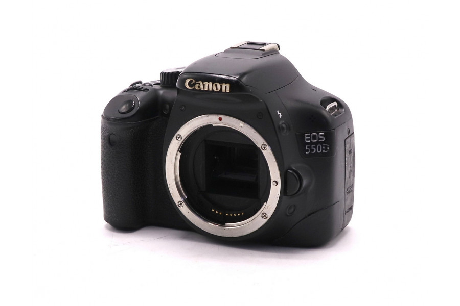 Фотокамера Canon EOS 550D body (пробег 55000 кадров)