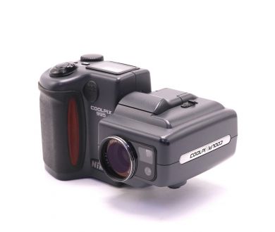 Компактный цифровой фотоаппарат Nikon Coolpix 995