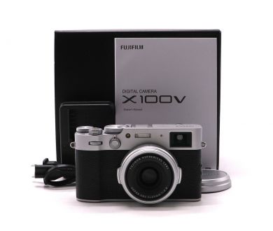 Fujifilm X100V в упаковке (пробег 8300 кадров)