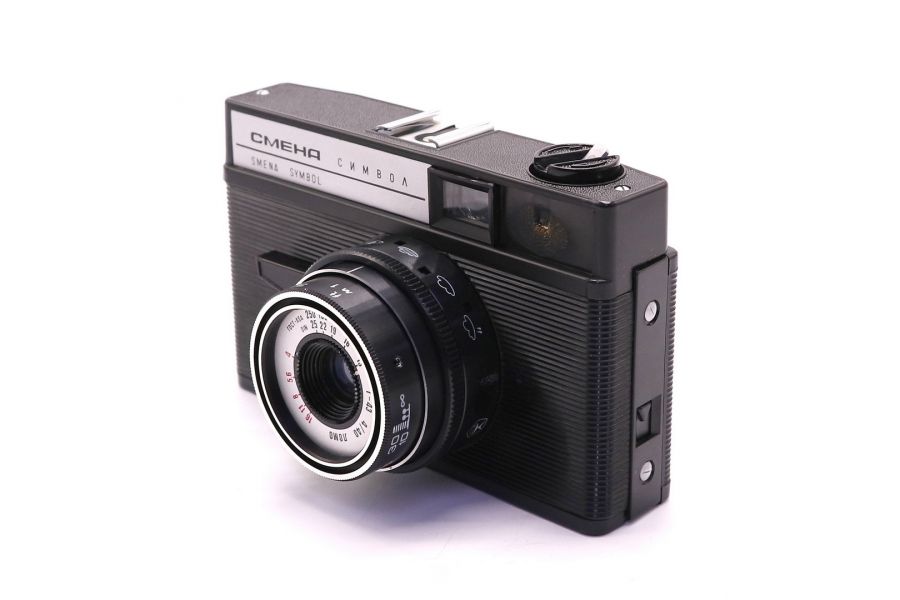 Фотокамера аналоговая Смена Символ (СССР, 1982)