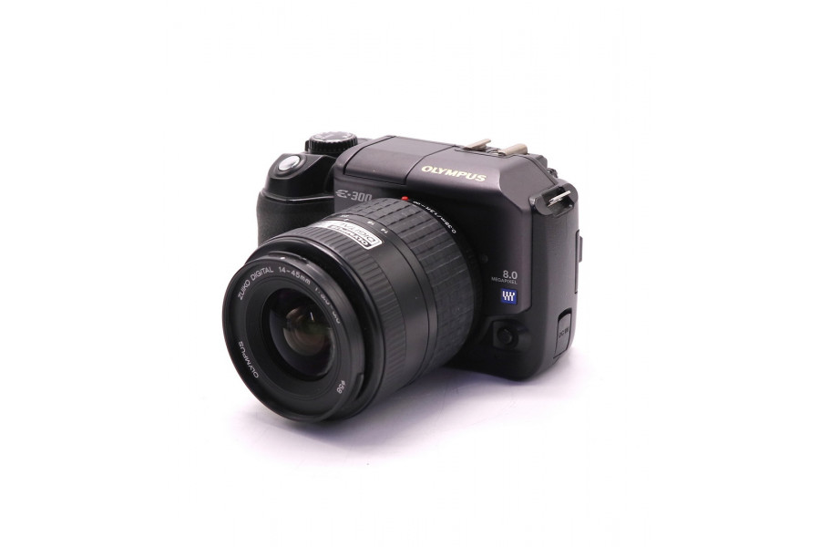 Камера Olympus E-300 kit (пробег 13525 кадров)