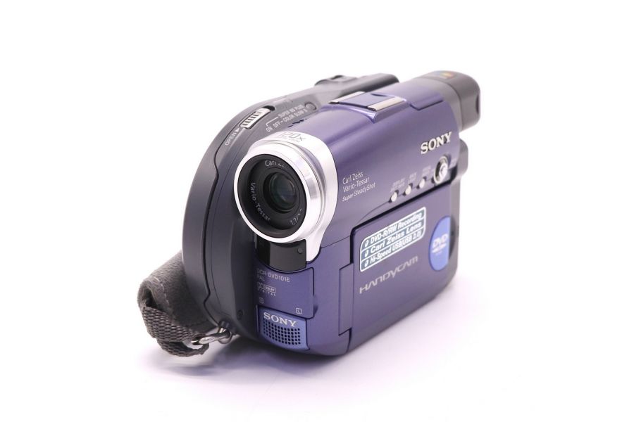 Видеокамера цифровая Sony DCR-DVD101E Handycam