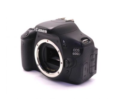 Камера Canon EOS 600D body (пробег 32395 кадров)