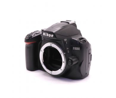 Nikon D3000 body (пробег 30220 кадров)
