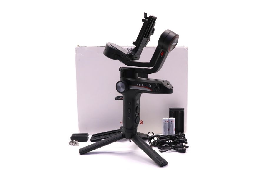 Трёхосевой Стабилизатор Zhiyun Weebill S в упаковке