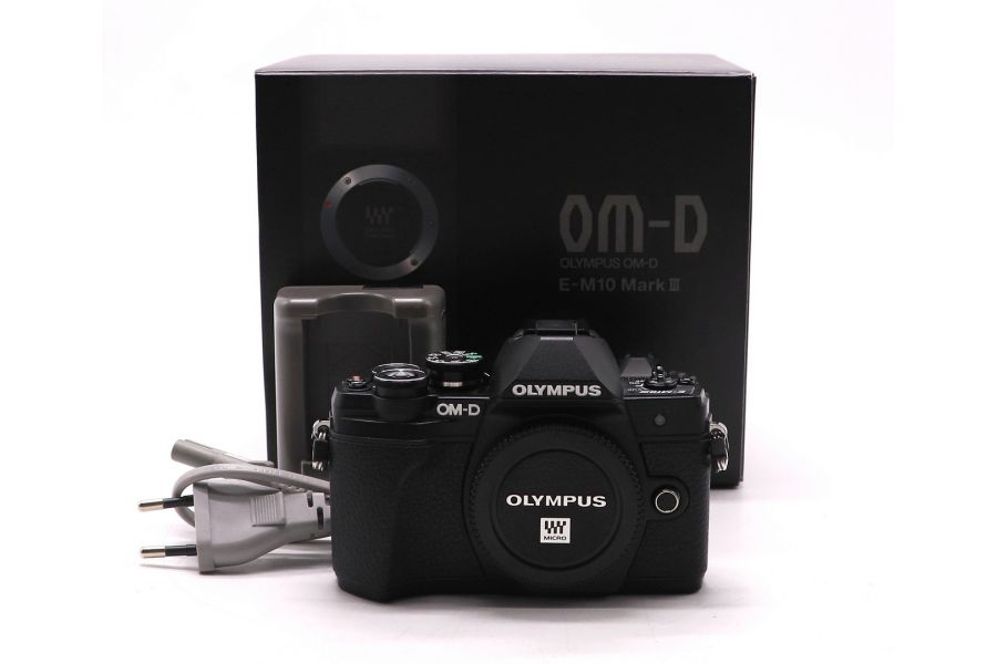 Olympus OM-D E-M10 Mark III body black в упаковке (пробег 9685 кадров)